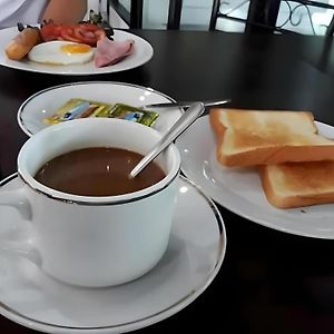 Thanburi Hotel